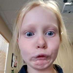 Meet your Posher, Monica